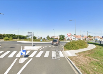 Thouars. Un camion se couche dans un rond-point, 200 moutons en liberté