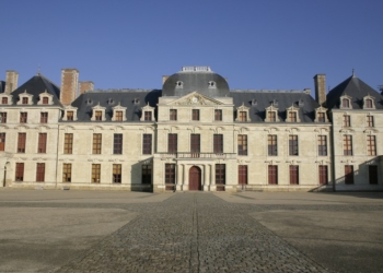 Histoire locale. Thouars. Château des ducs de la Trémoïlle