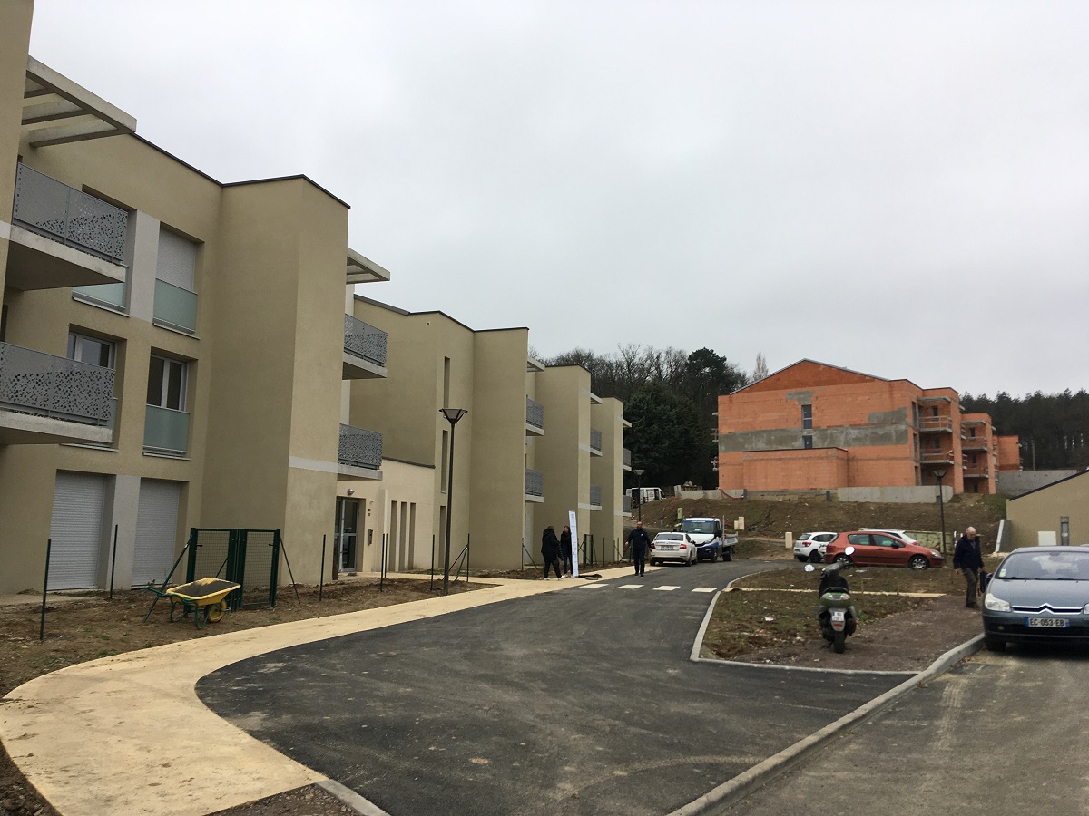 Saint-Hilaire-Saint-Florent. Une parcelle passée des champignons au logement en passant par le ciment