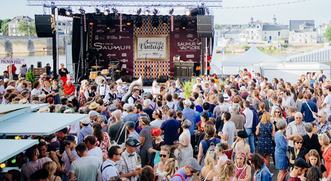 Du 30 juin au 2 juillet en Saumurois. Anjou Vélo Vintage : Musique, danse, brocante… Les animations rétros du weekend !