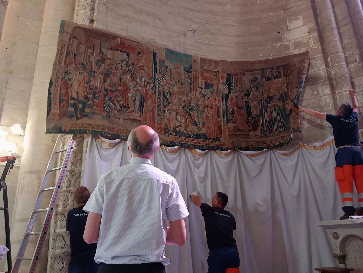 Saumur. Des tapisseries exposées dans l’église Saint-Pierre (images)