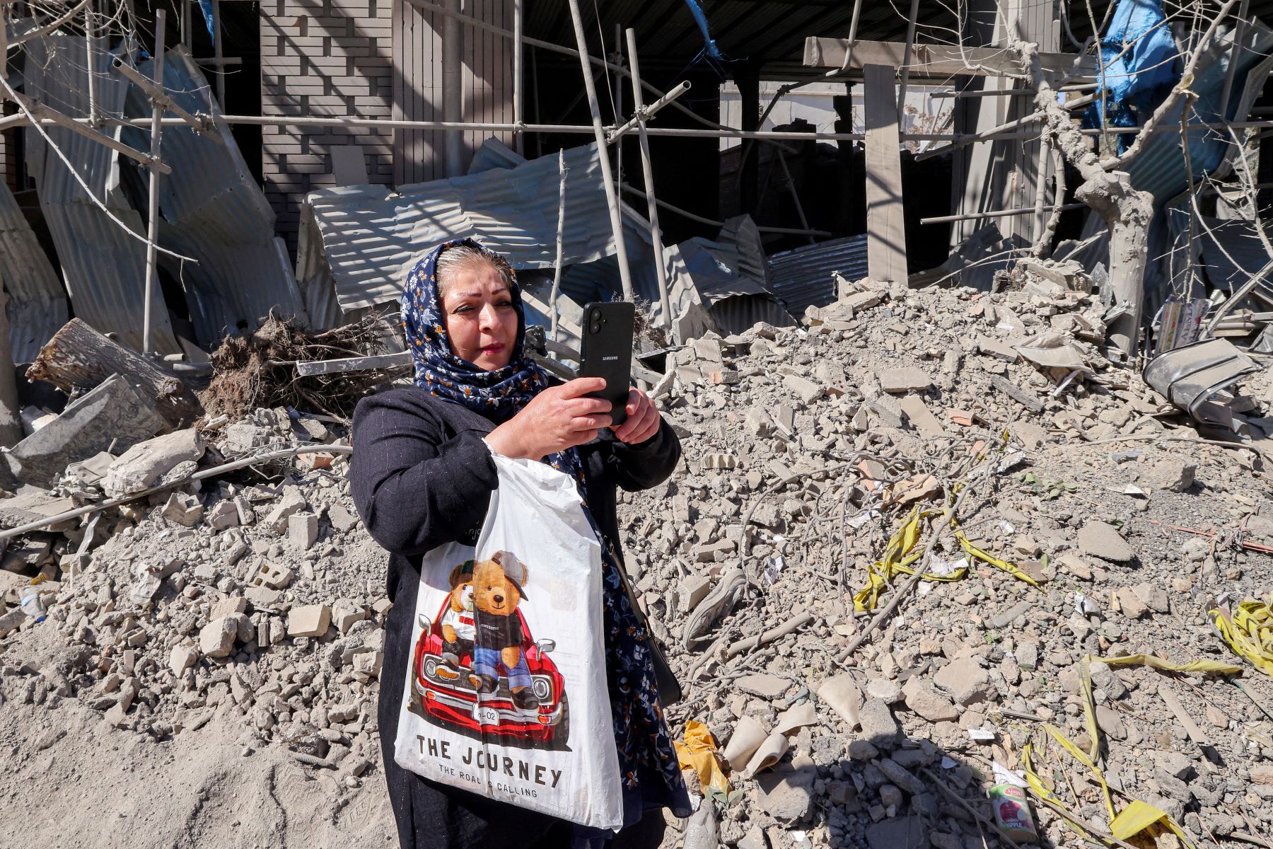 L’édito du kiosque : Iran : dans l’ombre des mollahs…