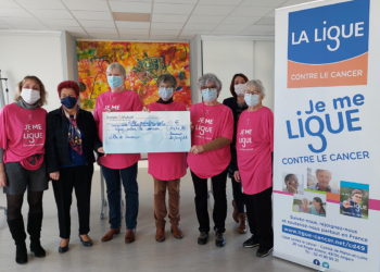 Saumur. Octobre rose : Un chèque de 1 454,80 € au profit de la Ligue contre le cancer
