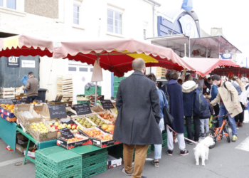 Saumur-Centre-ville. Le port du masque redevient obligatoire en extérieur, sous conditions