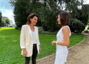 Politique : Combien gagnent les présidentes de Région et du Département ?