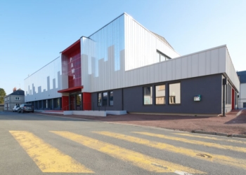 Allonnes. 6 représentations en Février de la Pièce de théâtre « Dépêche-toi Bibiche, on va rater l’avion ! »