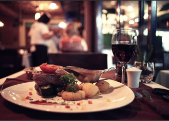 Salons les 6 et 7 mars à Saumur. Les amateurs de vins en recherche. Avis aux restaurateurs.