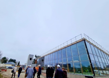 Longué-Jumelles. Centre aquatique : Les bâtiments prennent forme, ouverture en octobre