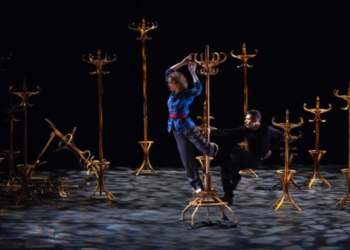 8 mars à Saumur : Entrez dans l’univers imprévisible et onirique du spectacle « Bells and Spells »