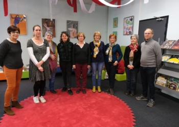 Baugé-en-Anjou. Les Nounous Libérales font un don de 1 800 euros à la médiathèque