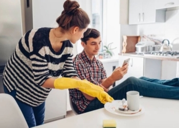 Météo du vendredi 8 avril. Les Français et la question du délit de non-partage des tâches domestiques