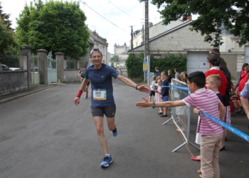 Saumur. Marathon de la Loire. Plus de 4 000 coureurs s’élancent des bords de Loire pour 42km (photos)