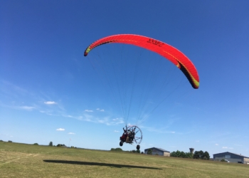 Saumur. 6 paralysés ont pris leur envol au-dessus de Saumur grâce à 5 étudiants Tourangeaux