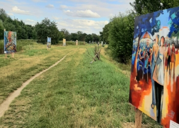 Les Rosiers sur Loire. Parcours artistique en bord de Loire en juillet, août et septembre