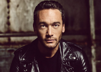 27 août à Avoine : Le sosie vocal de Johnny au Podium de l’été 2022