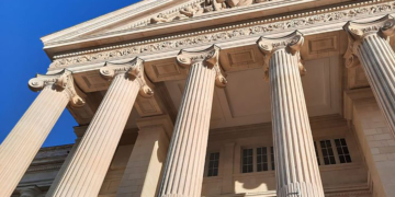 Saumur. Un prof de maths aurait initié un « cap ou pas cap » sexuel avec son élève de 13 ans