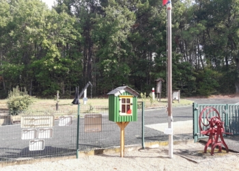 La Lande-Chasles. Une boite à livres désormais devant la mairie