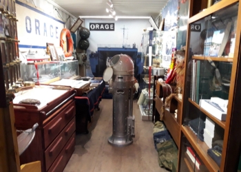 La Lande Chasles : Un compas magnétique de la Marine Nationale