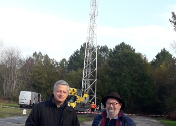 La Lande-Chasles. Une tour carolandaise de 33 mètres de haut !