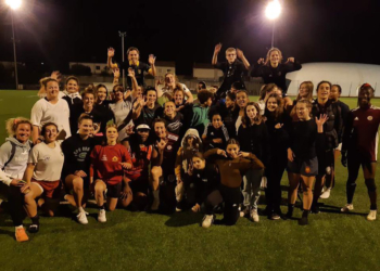 Saumur. Les jeunes filles de la Scoope s’essaient au rugby