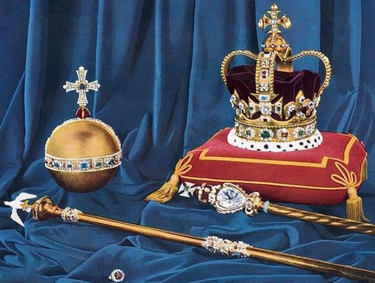 Couronnement de Charles III : couronnes, sceptres, trône, ces