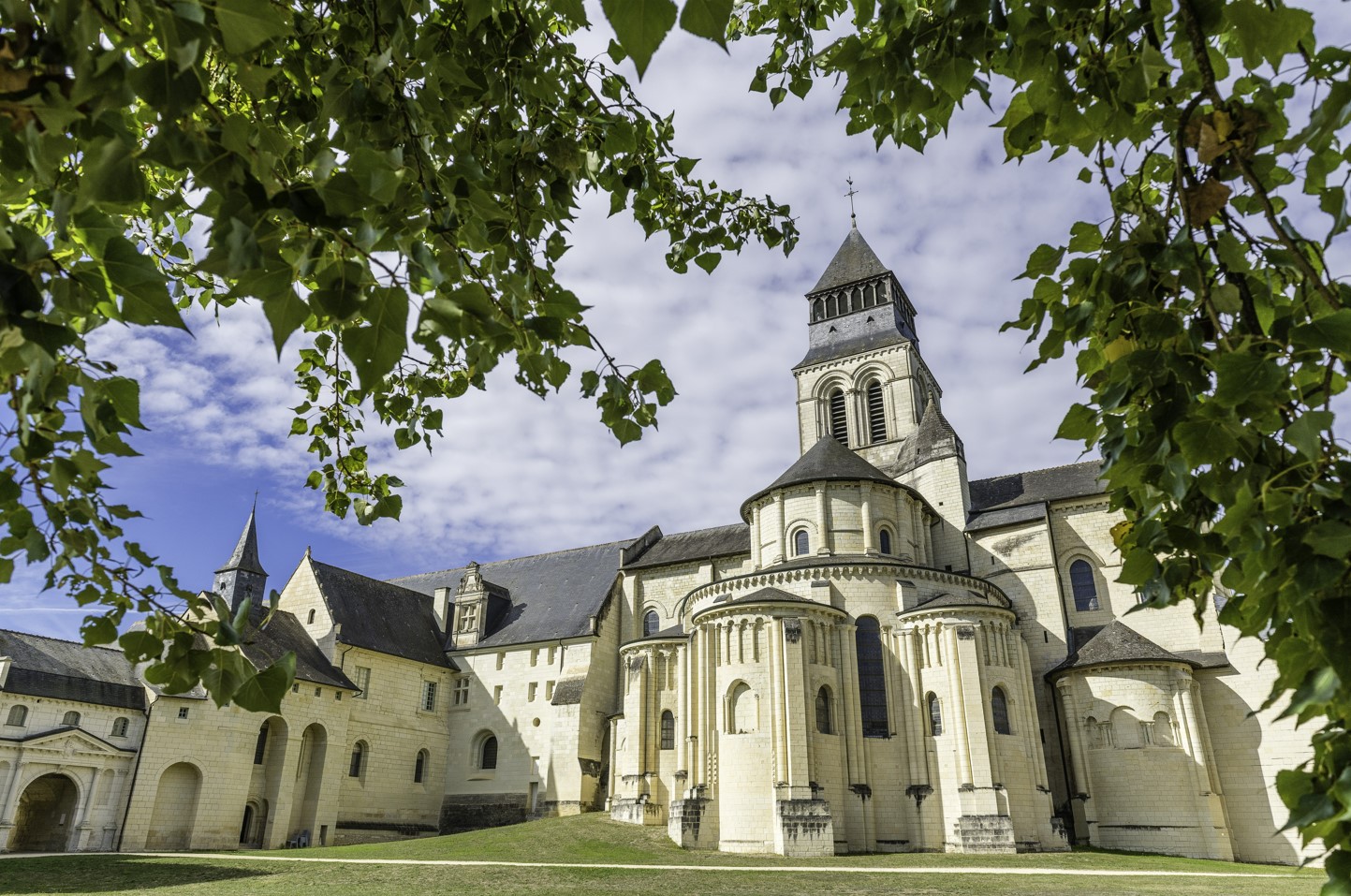 Abbaye-royale-de-Fontevraud-©Sebastien-Gaudard-BD - Saumur Kiosque