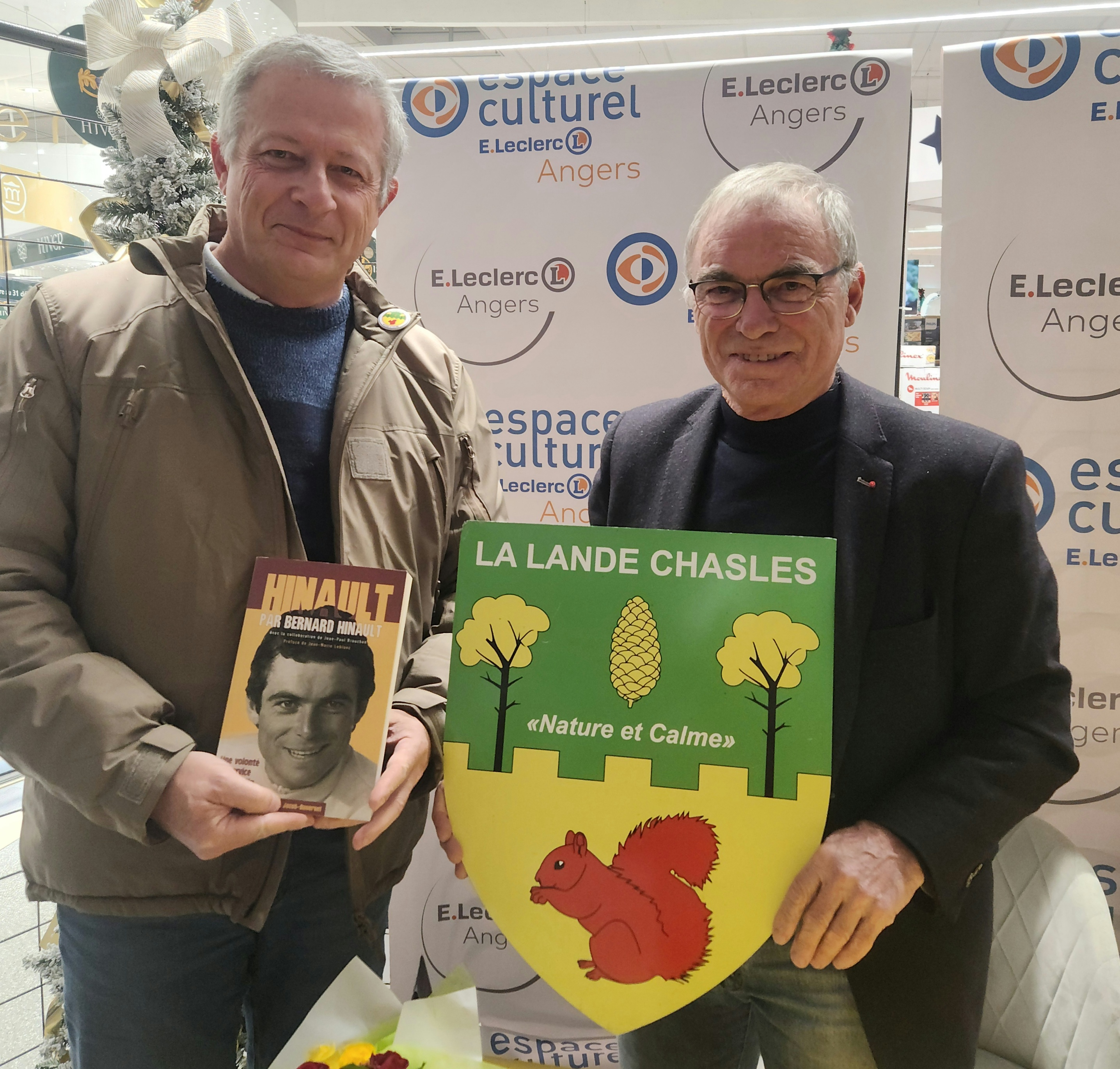 La Lande-Chasles et le cycliste Bernard Hinault unis par la botanique !