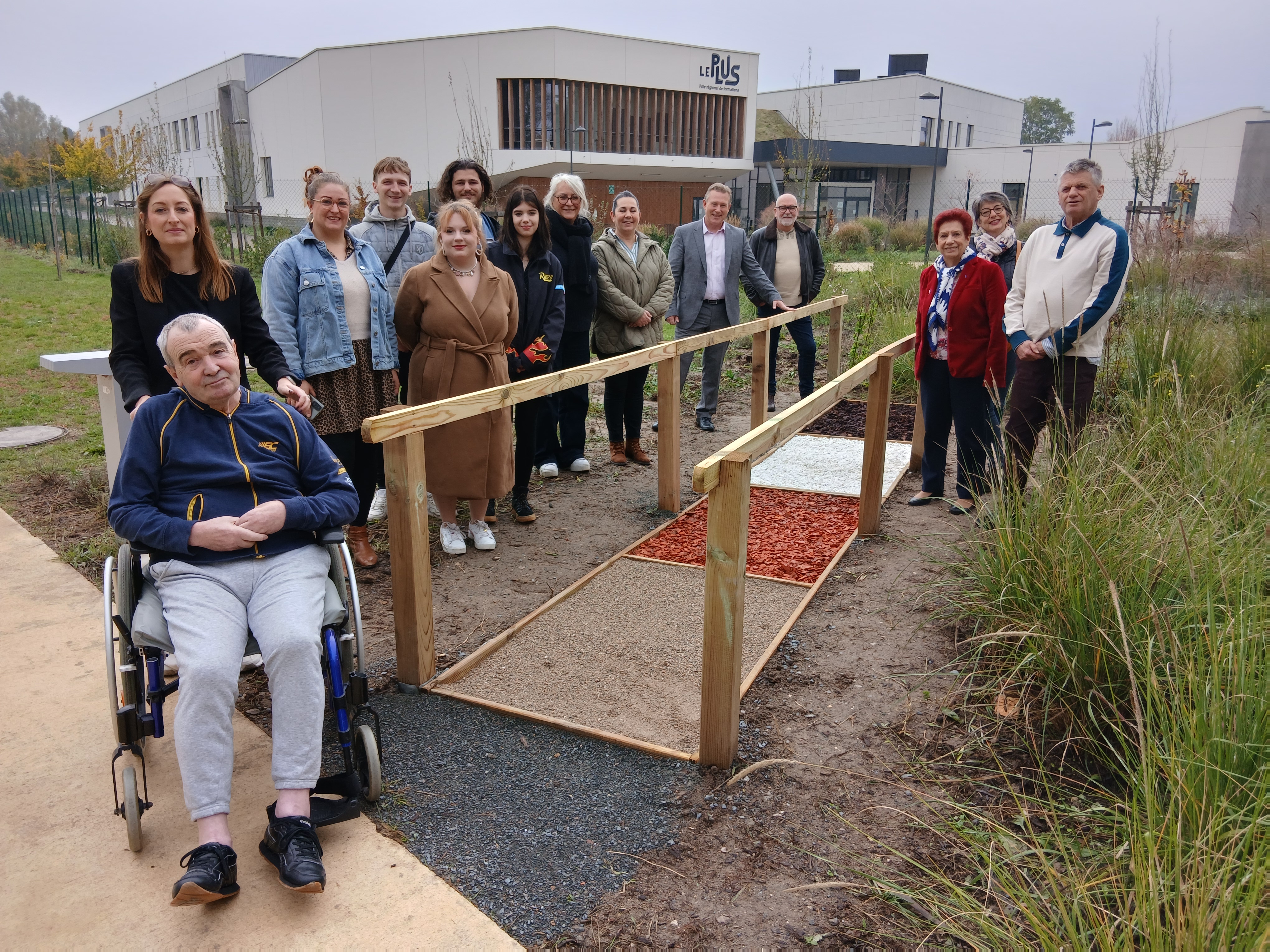 Un jardin thérapeutique et sensoriel à l’EHPAD « La Croix Verte »