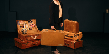 3 février à Saumur. « Touchée par les fées » : Ariane Ascaride rend hommage à sa famille sur la scène du Dôme