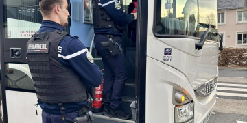 Maine-et-Loire. Les gendarmes contrôlent les cars scolaires