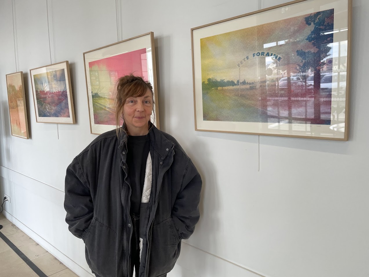Saumur. Les sérigraphies de Marie Vandooren à découvrir dans le Hall de la mairie