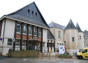 Doué-en-Anjou. Après plusieurs mois de travaux, la mairie centrale rouvre ses portes