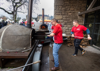 Doué-en-Anjou. La ville lance un appel aux candidatures des associations pour son marché de Noël troglodytique