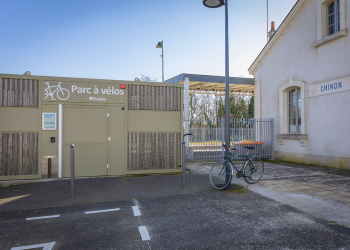 Chinon Vienne et Loire. Des parcs à vélos entrent en service ce lundi à proximité des gares