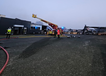 Gennes-Val de Loire. Jusqu&rsquo;à 81 pompiers pour venir à bout des flammes qui ont réduit en cendre cette entreprise