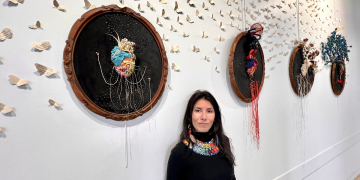 Saumur. « Remiendos », une exposition unique d&rsquo;Angie Roa Bancarel à découvrir dans le Hall de la mairie