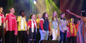 15 avril à Saumur. Les jeunes Apprentis d’Auteuil vont proposer un spectacle musical pour la paix au Dôme