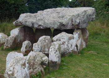 Loudun. Une exposition sur les dolmens du nord-Poitou