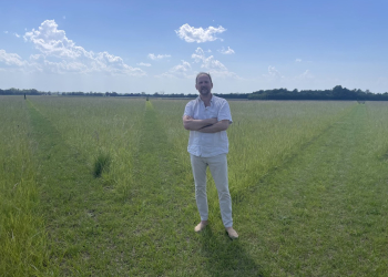 Gennes-Val de Loire. Cet artiste a mis 4 ans pour créer cette oeuvre unique sur 45 000m2