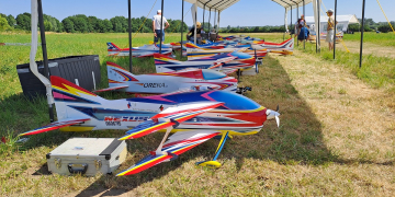 Saumur. Le club de modèles réduits saumurois sur le podium du Championnat de France de voltige avion