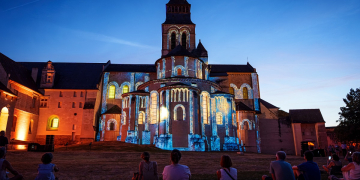 Abbaye de Fontevraud. Découvrir le monument autrement à la tombée de la nuit avec « Les étoiles de Fontevraud »