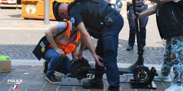 Saumur. La police a contrôlé les utilisateurs de trottinettes électriques ce mercredi