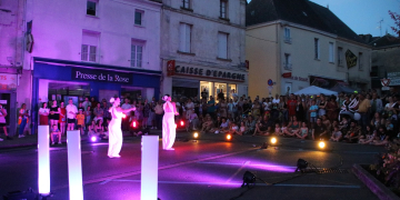 Doué-en-Anjou. Marché nocturne animé le vendredi 17 juillet