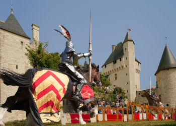 8 et 9 août à Lémeré. Un voyage au temps des chevaliers avec un tournoi de joutes au Rivau
