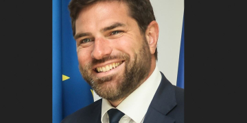 Pourquoi le ministre de la Ville et du Logement va-t-il se rendre à Saumur ce vendredi ?