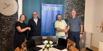 Enedis soutient l&rsquo;inclusion numérique des jeunes accompagnés par l&rsquo;association Le Colibri à Saumur