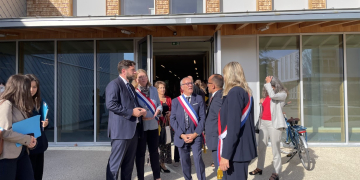 En images : Le ministre de la Ville et du Logement en visite à Saumur avec une annonce importante