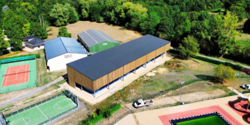 Baugé-en-Anjou, des terrains de padel qui produisent leur propre électricité